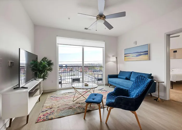Modern Nulu 2Br Cozysuites 07