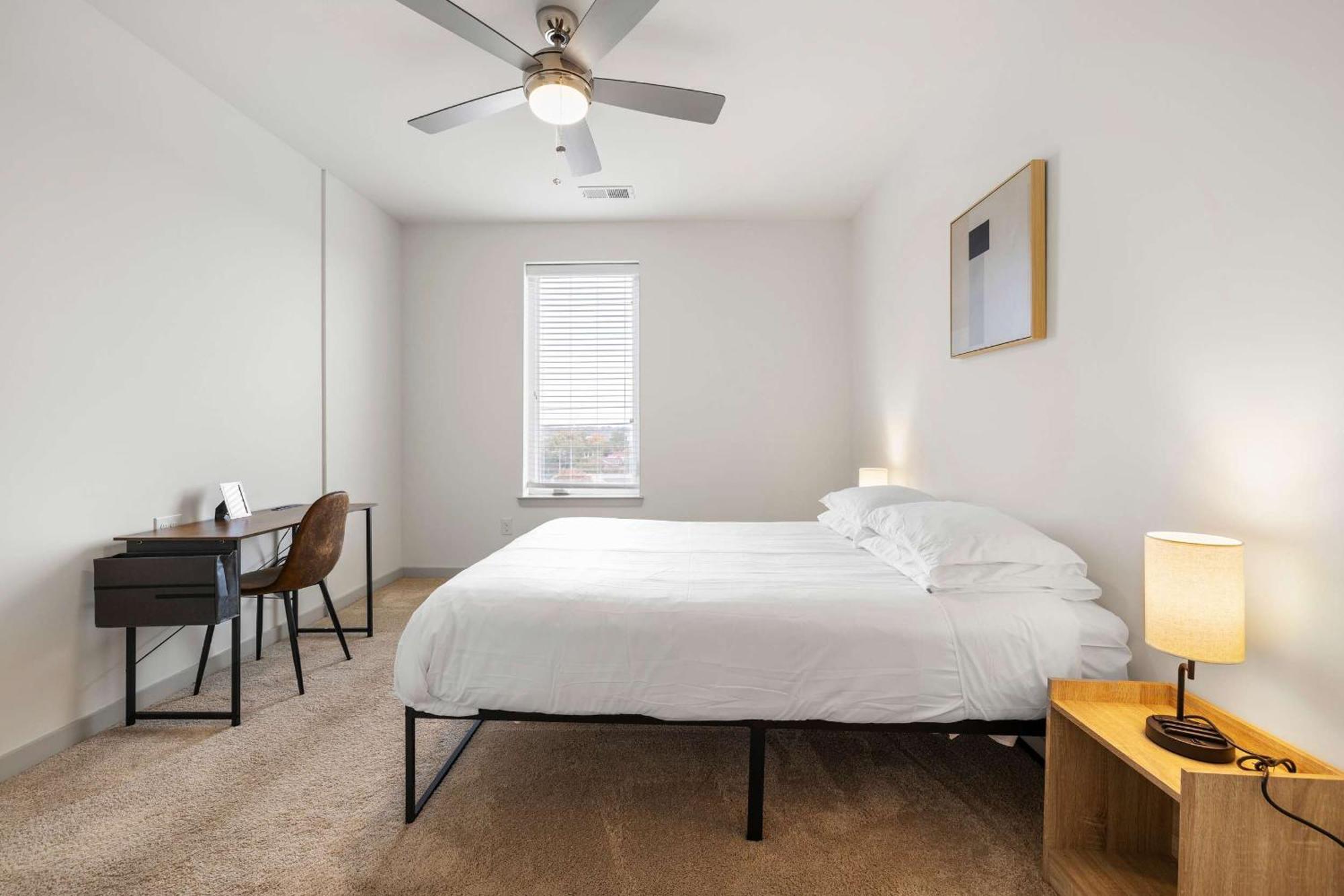 Apartment Modern Nulu 2br Cozysuites 07 Louisville